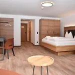 Katschbergstubn מלון