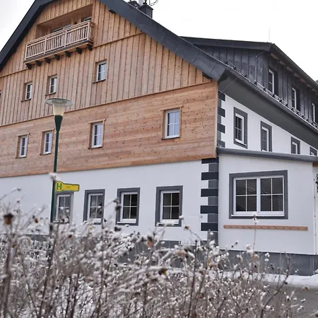 Katschbergstub'n * Sankt Michael im Lungau